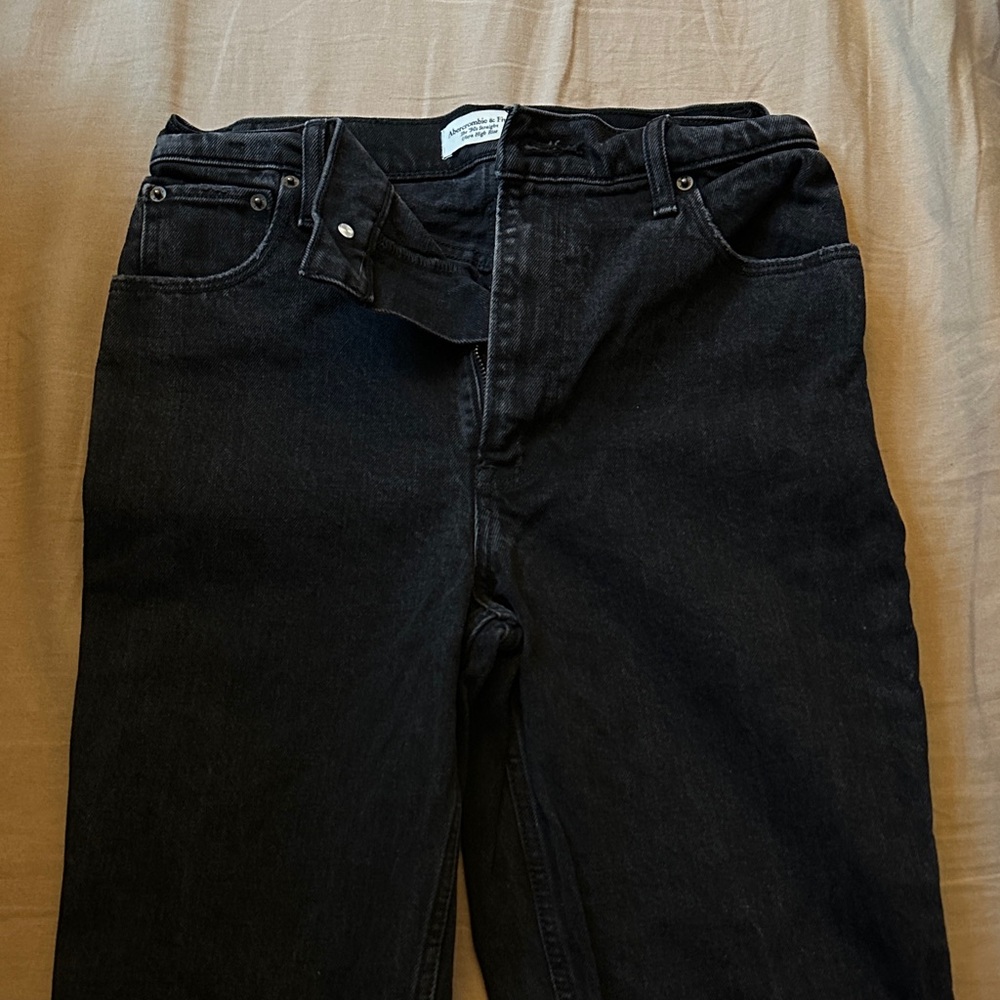 Women’s Abercrombie and Fitch Black Jeans NWOT